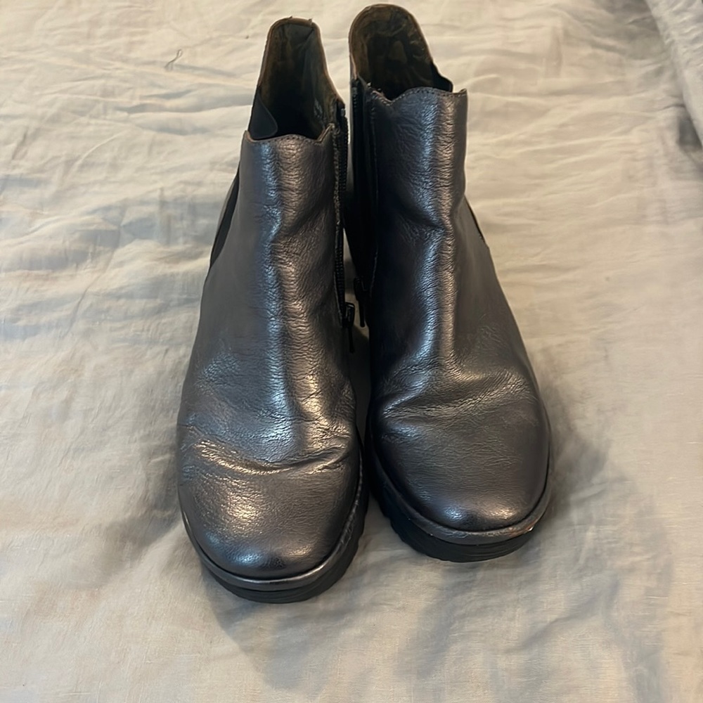 Fly London Rames boot in gunmetal metallic size 38 (8)
